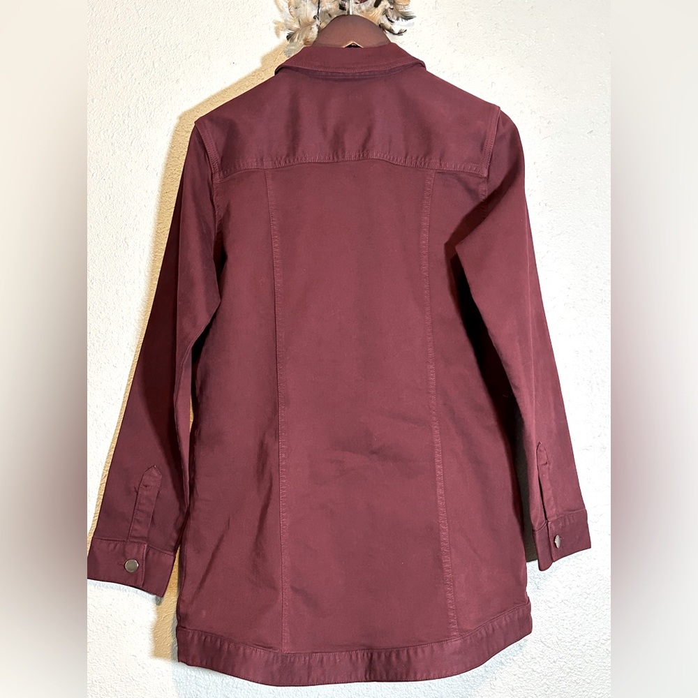Liverpool Los Angeles Burgundy Blush Denim Jacket Size M Button-Up Pockets NWOT - Picture 11 of 15